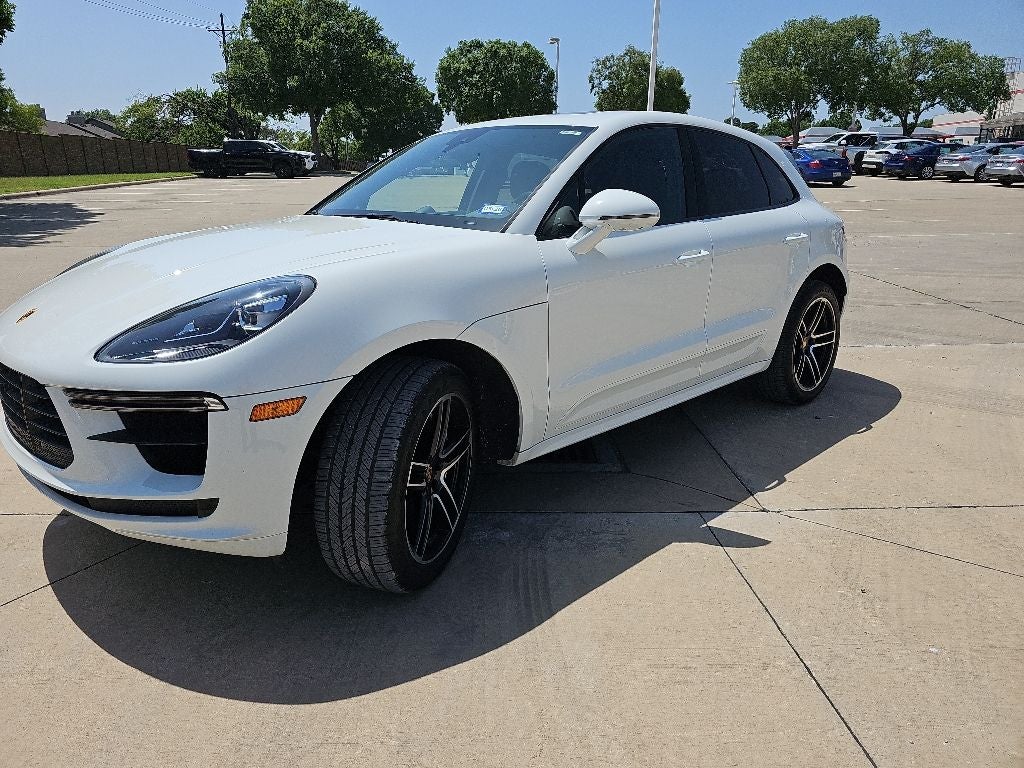 2021 Porsche Macan Turbo