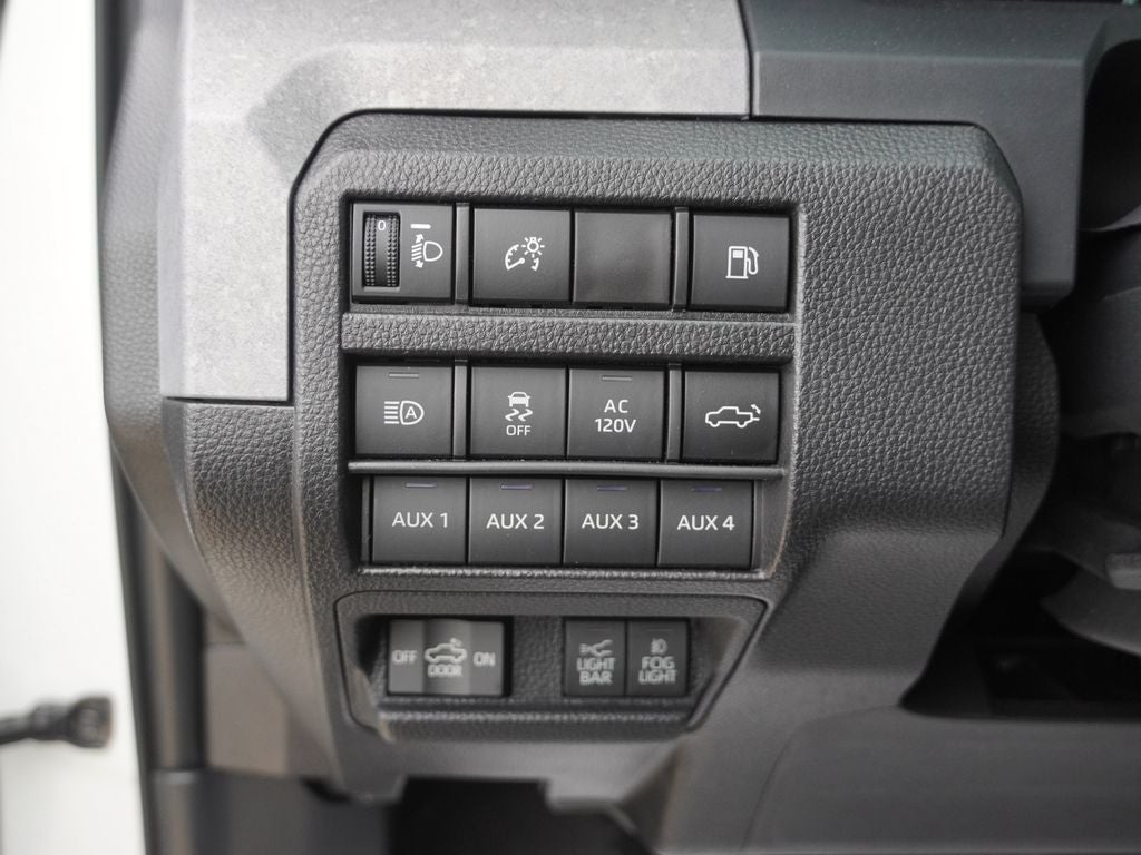 2026 Toyota Tacoma i-FORCE MAX Tacoma Trailhunter