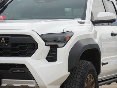 2026 Toyota Tacoma i-FORCE MAX Tacoma Trailhunter