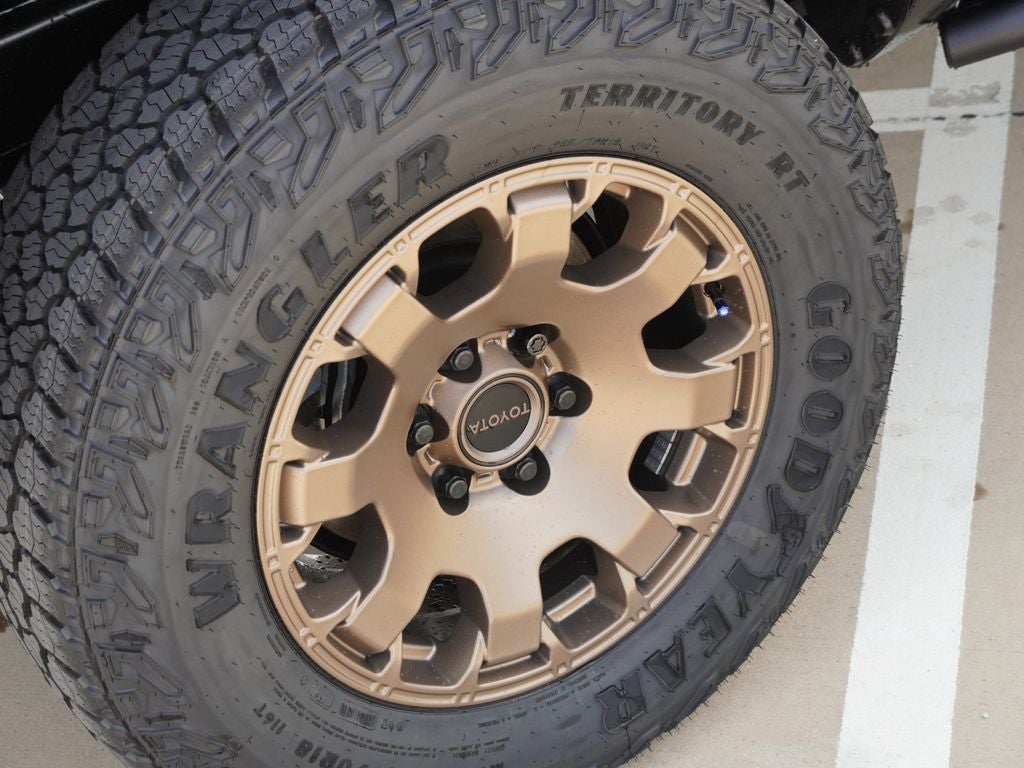 2026 Toyota Tacoma i-FORCE MAX Tacoma Trailhunter