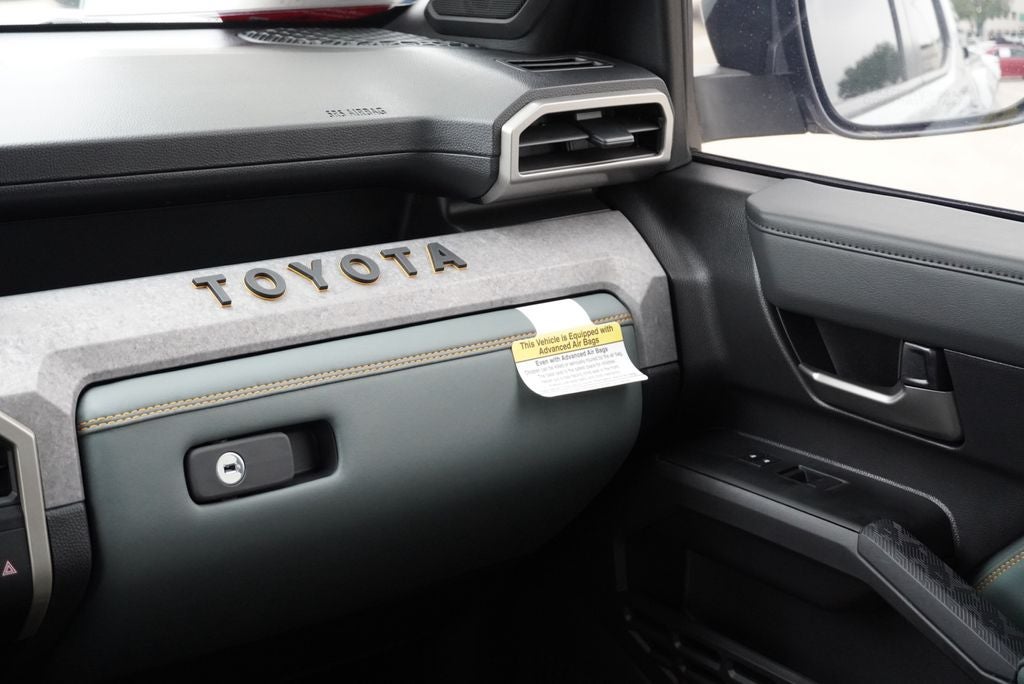 2026 Toyota Tacoma i-FORCE MAX Tacoma Trailhunter