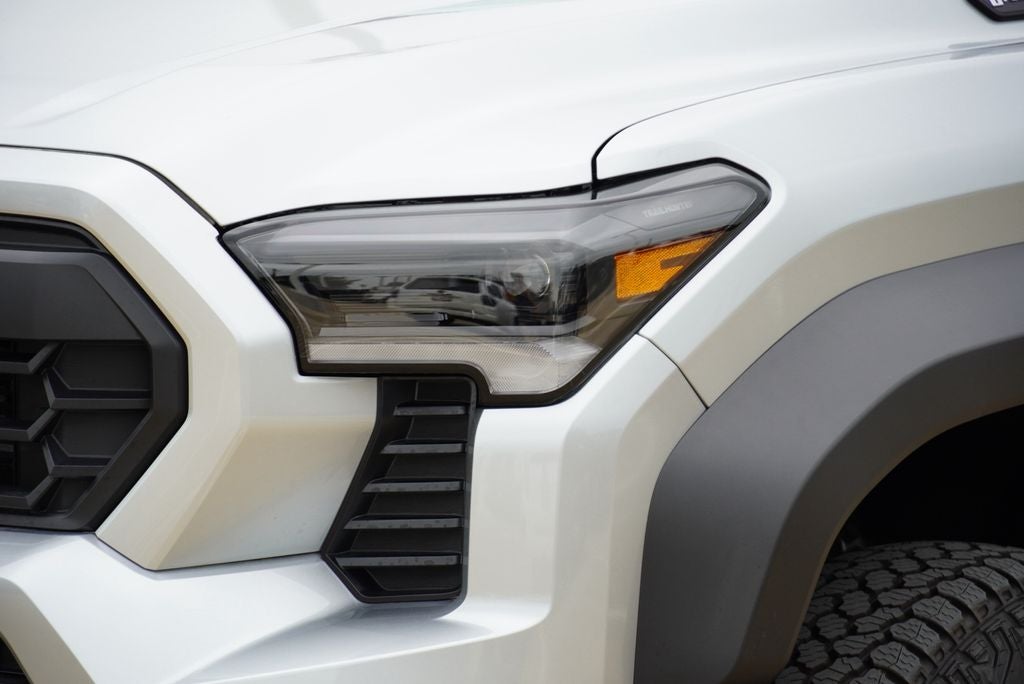 2026 Toyota Tacoma i-FORCE MAX Tacoma Trailhunter