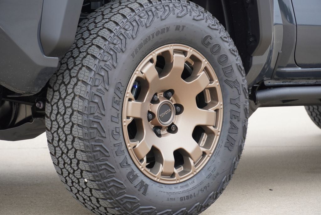 2026 Toyota Tacoma i-FORCE MAX Tacoma Trailhunter