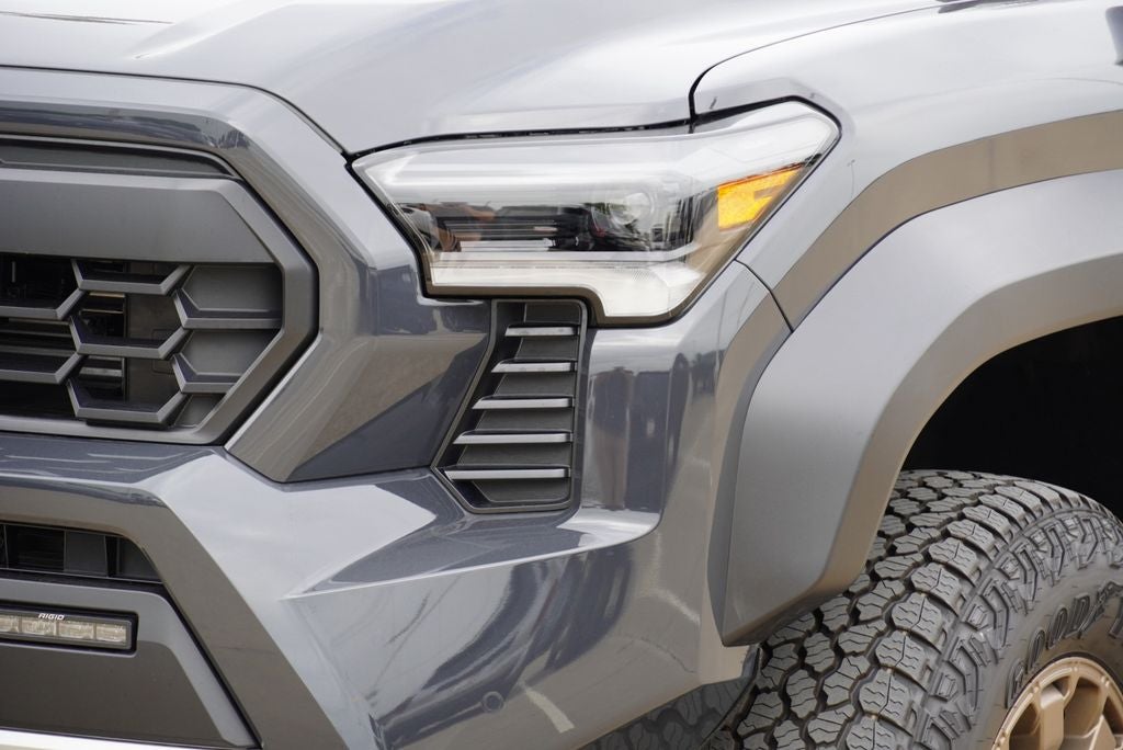 2026 Toyota Tacoma i-FORCE MAX Tacoma Trailhunter