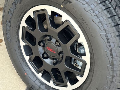 2026 Toyota Tacoma i-FORCE MAX Tacoma TRD Off-Road