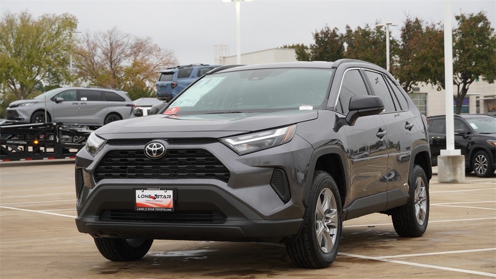 2025 Toyota RAV4 Hybrid LE