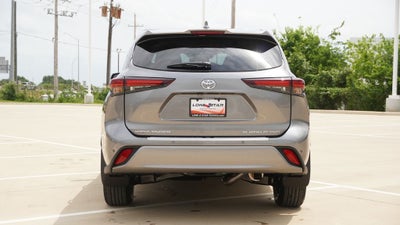 2026 Toyota Highlander Platinum