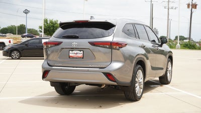 2026 Toyota Highlander Platinum