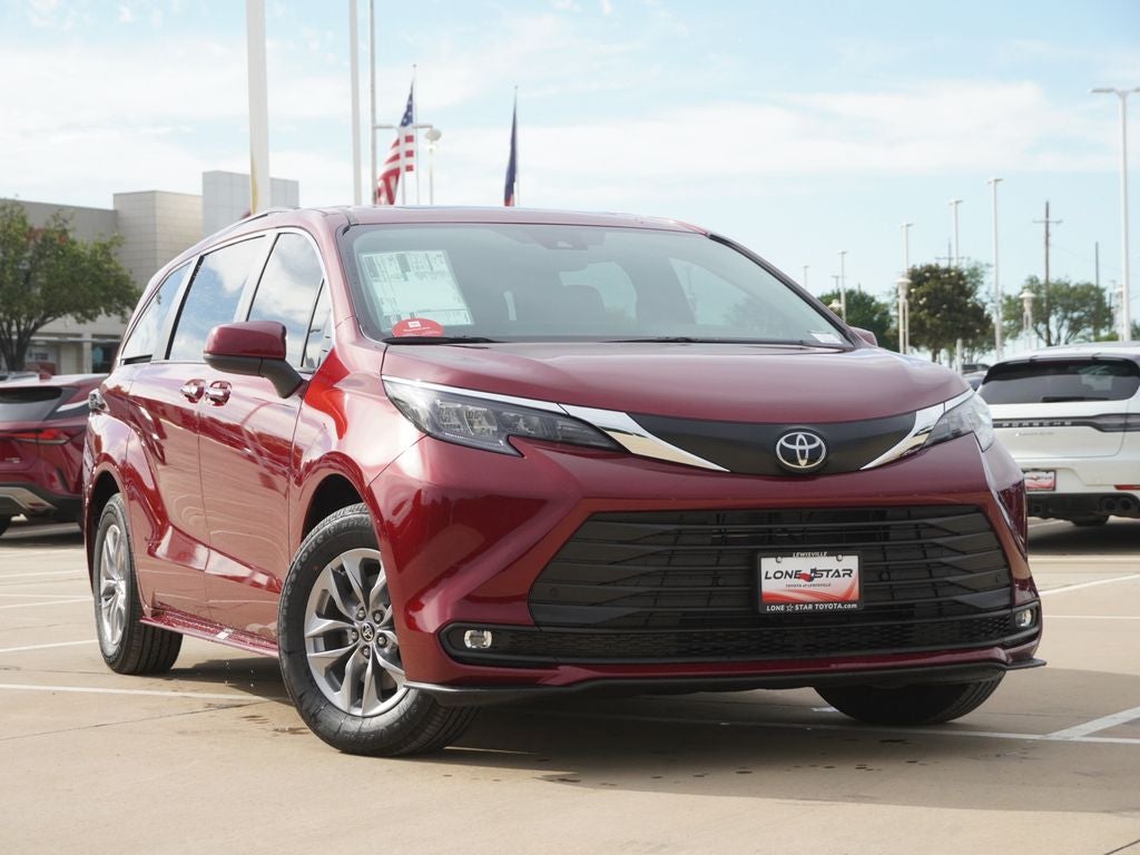 2026 Toyota Sienna XLE