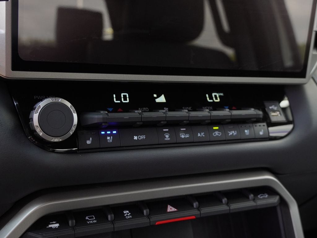2026 Toyota Tundra i-FORCE MAX Tundra Platinum