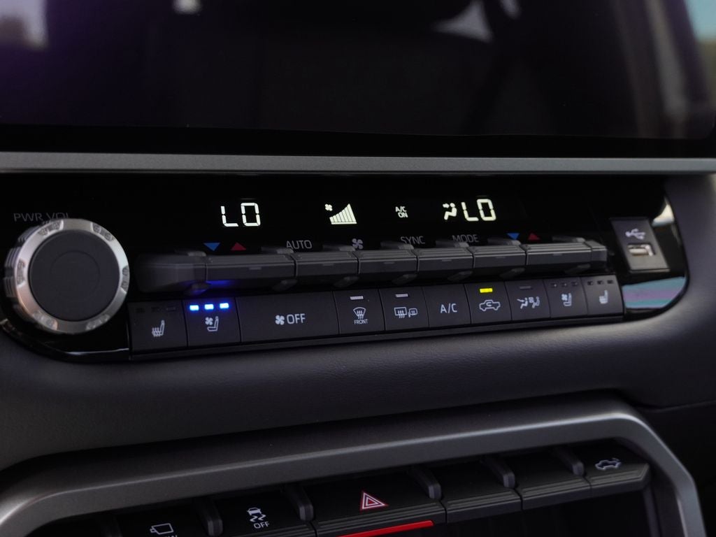 2026 Toyota Tundra i-FORCE MAX Tundra Platinum