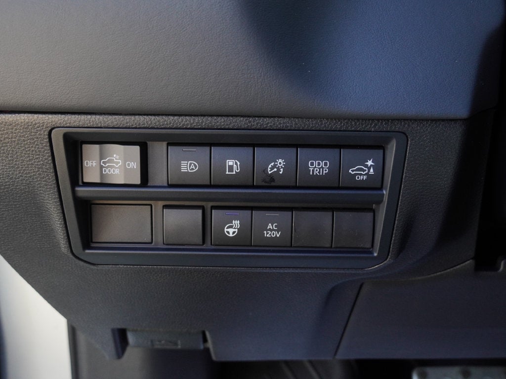 2026 Toyota Tundra i-FORCE MAX Tundra Platinum
