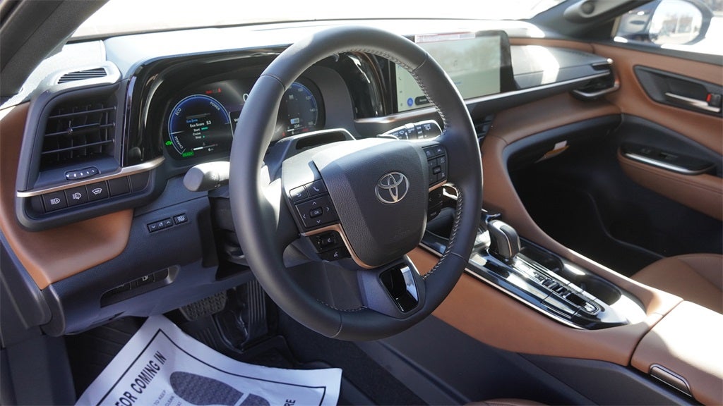 2025 Toyota Toyota Crown Signia Limited