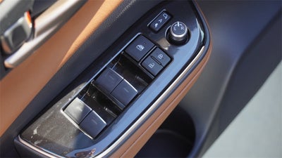 2025 Toyota Toyota Crown Signia Limited