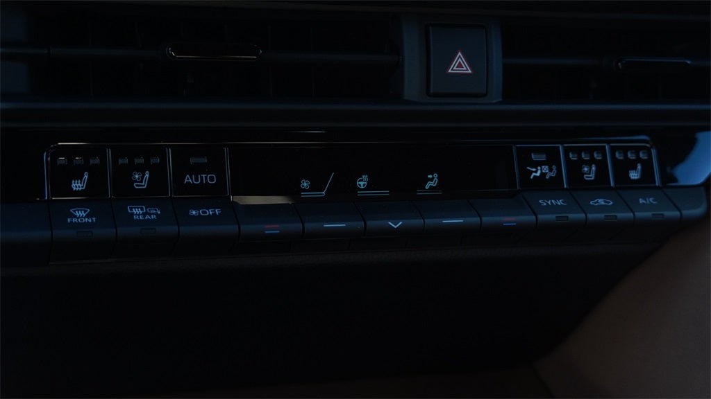 2025 Toyota Toyota Crown Signia Limited