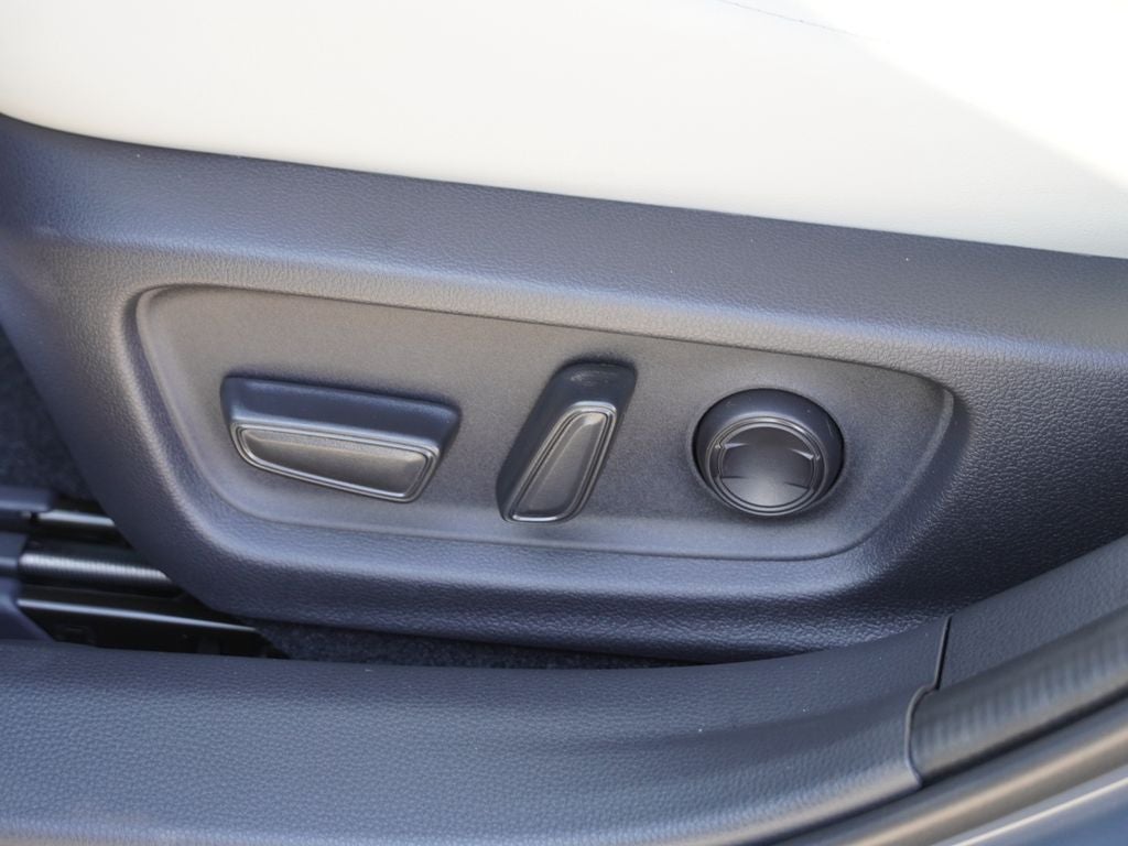 2027 Toyota Prius XLE