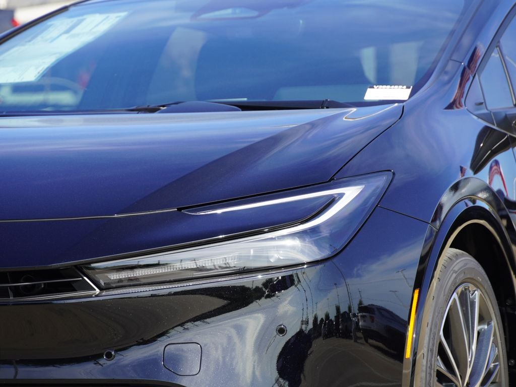 2027 Toyota Prius XLE