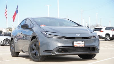 2025 Toyota Prius LE