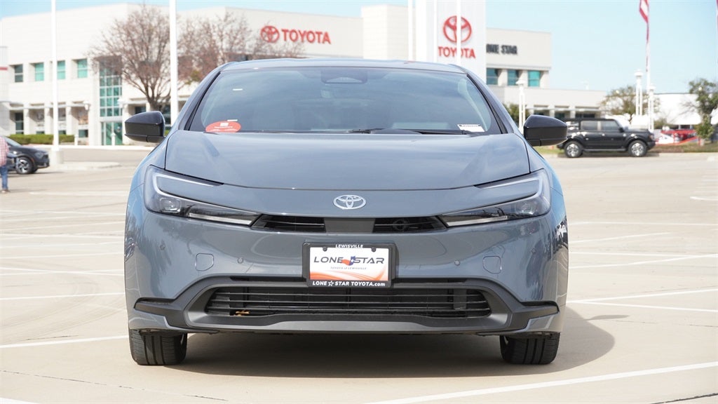 2025 Toyota Prius LE
