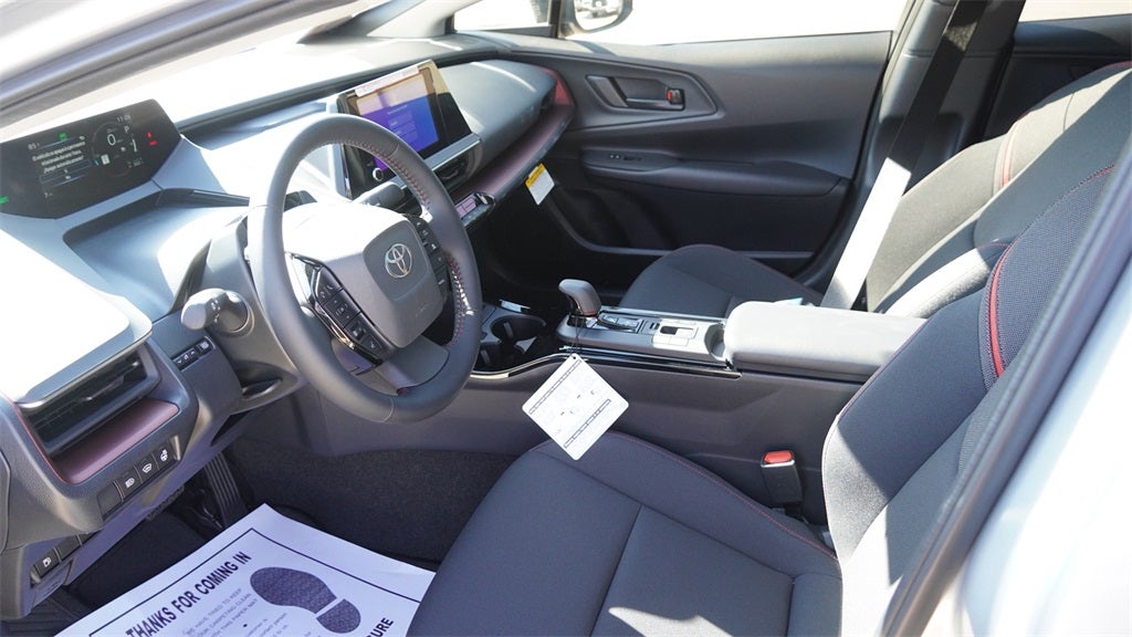 2026 Toyota Prius Plug-in Hybrid SE