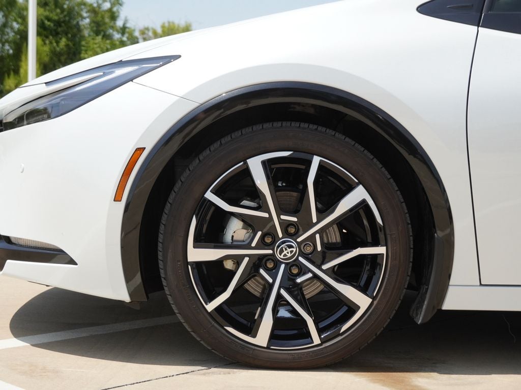 2025 Toyota Prius Plug-in Hybrid XSE