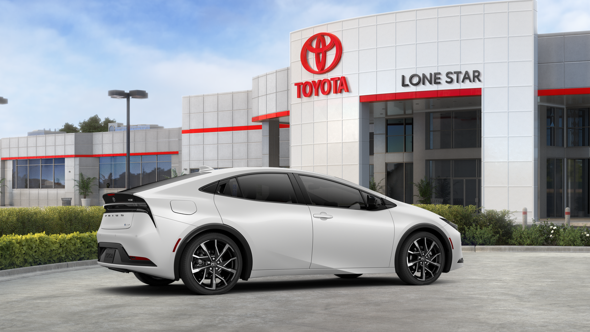 2025 Toyota Prius Plug-in Hybrid XSE