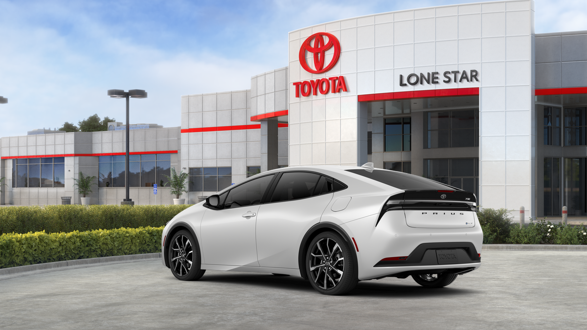 2025 Toyota Prius Plug-in Hybrid XSE
