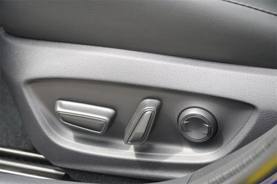 2025 Toyota Prius Plug-in Hybrid XSE