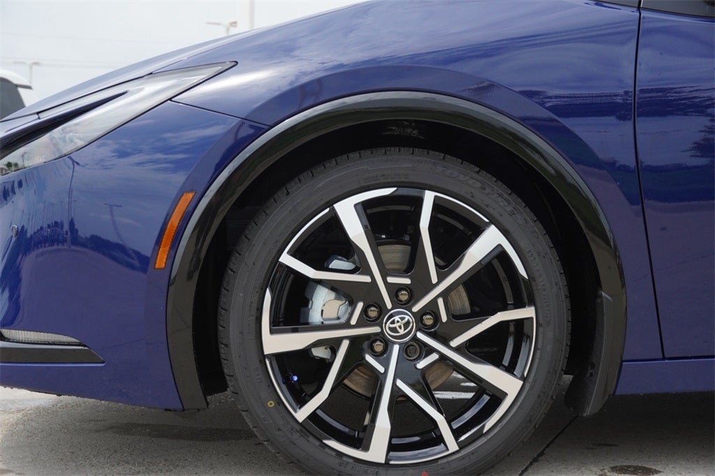 2025 Toyota Prius Plug-in Hybrid XSE