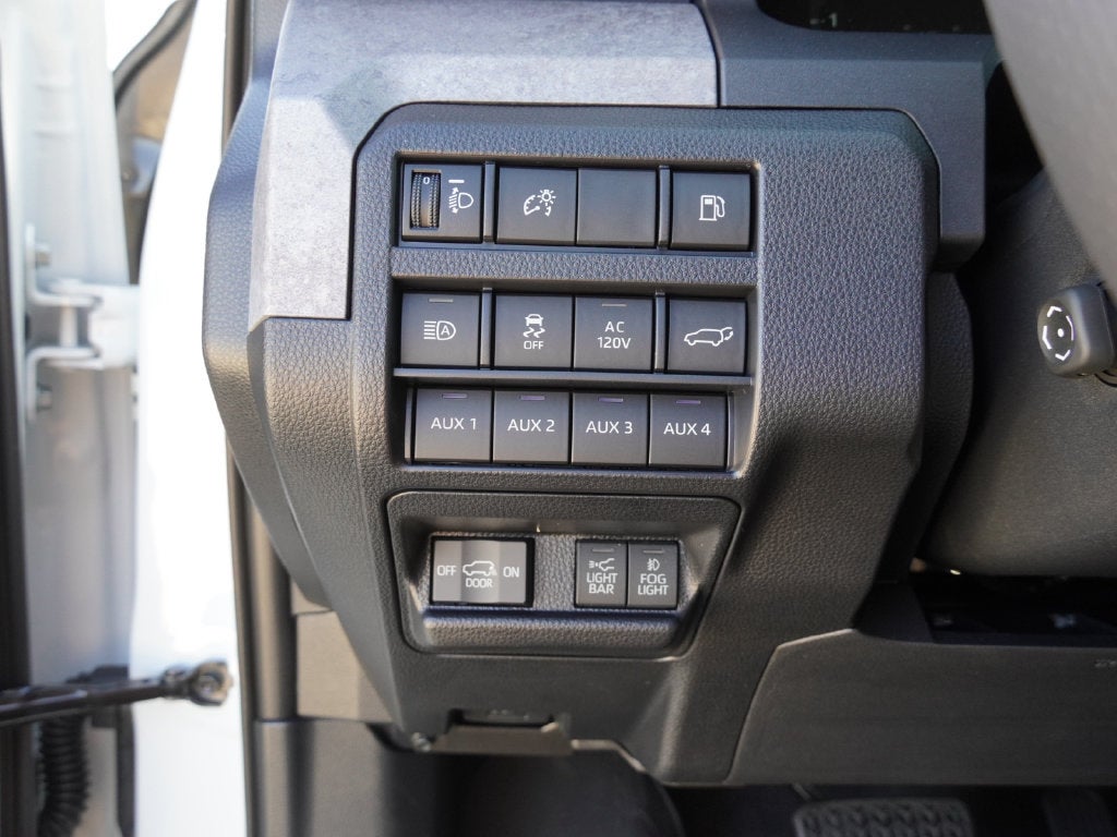 2026 Toyota 4Runner i-FORCE MAX 4Runner Trailhunter