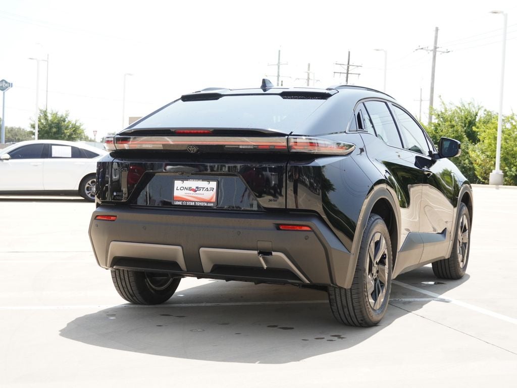 2026 Toyota C-HR SE