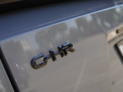 2027 Toyota C-HR SE