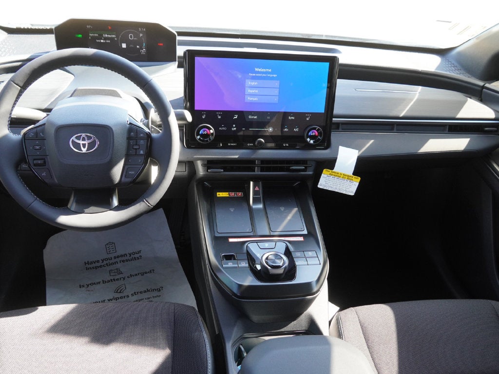 2027 Toyota C-HR SE