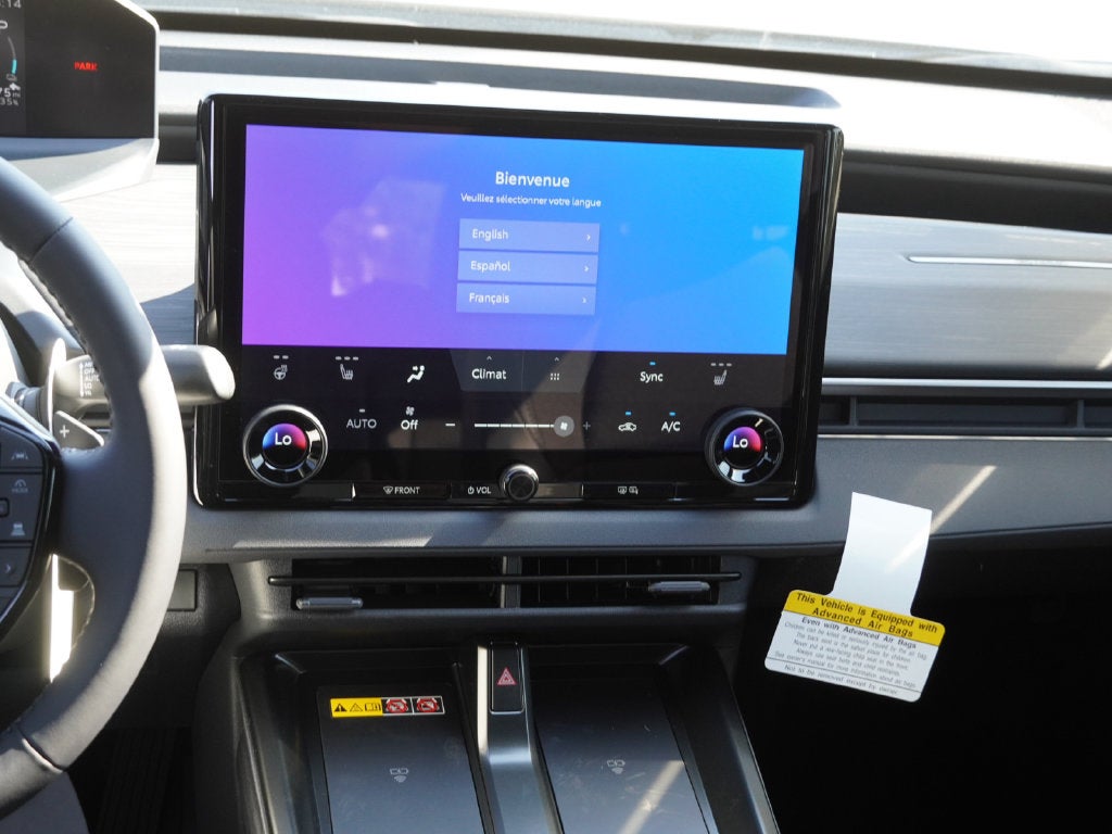 2027 Toyota C-HR SE