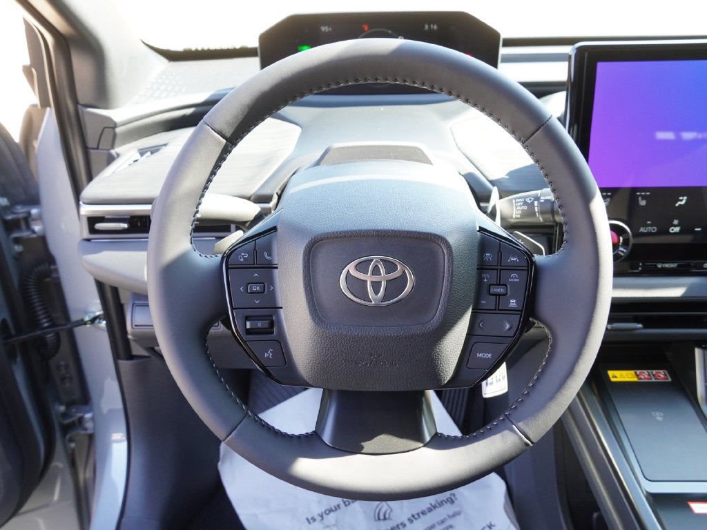 2027 Toyota C-HR SE