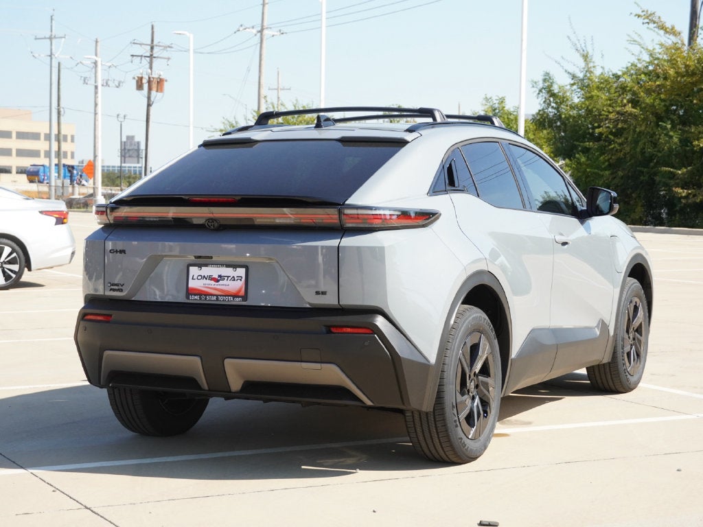 2027 Toyota C-HR SE