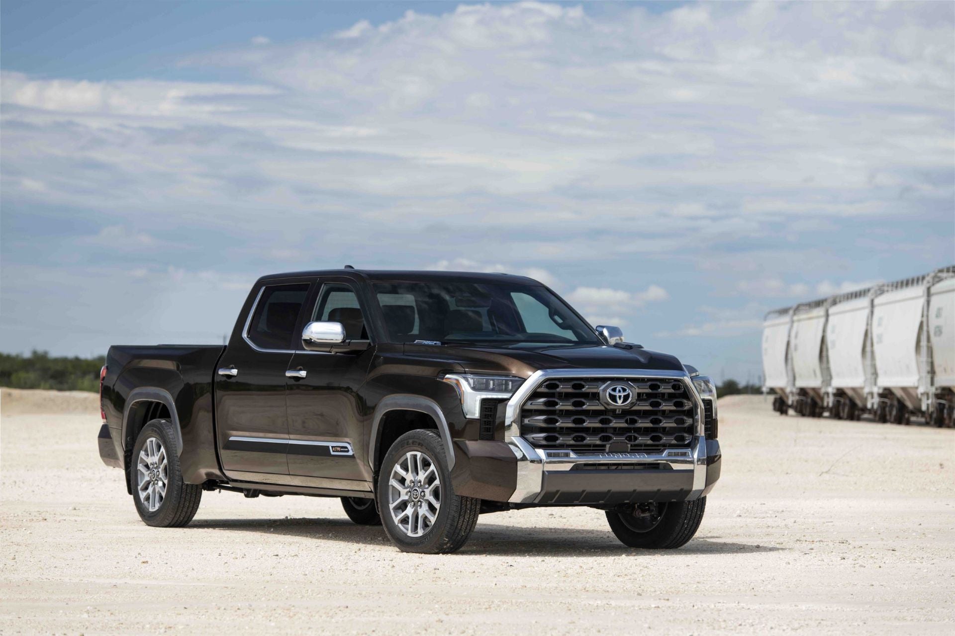 The Toyota Tundra i-FORCE MAX Hybrid 1794 Edition trim.